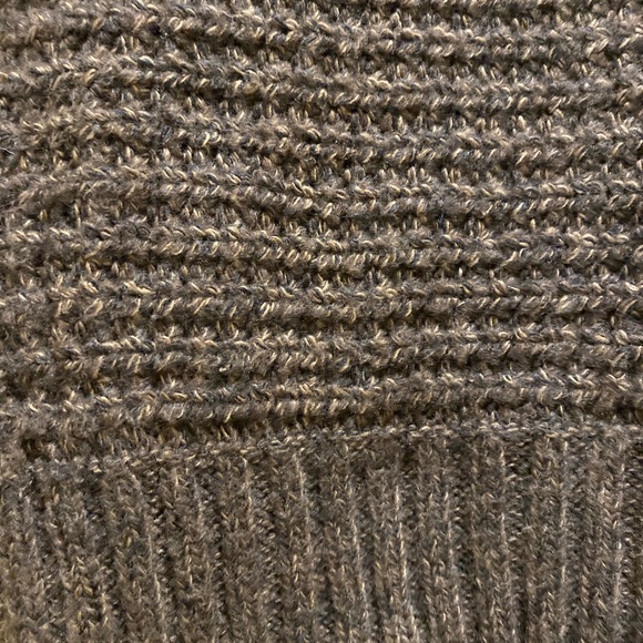 MAURICES rich brown, short sleeve w/hood, front zip sweater, women’s size S - Picture 4 of 5